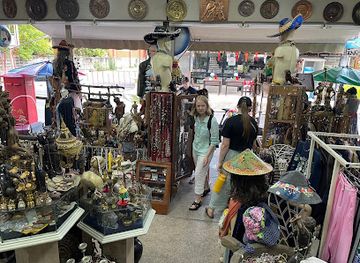 thailand/chiang-mai-province/shop/rojana-art-souvenirs