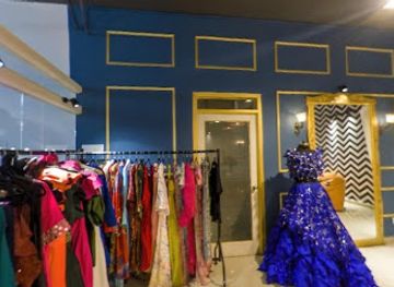 india/east-india/shop/kritika-singh-designs-handcrafted-luxury-clothing-premium-designer-boutique-customization-fashion-design