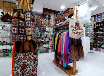 maldives/veligandu-island/shop/souvenir-box