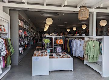 greece/santorini/kamari/shop/cstore