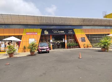 equatorial-guinea/malabo-bay/shop/supermercado-martinez-hermanos-edificio-muankaban