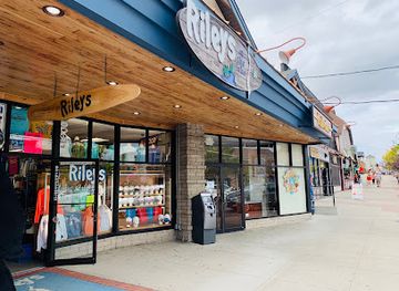 new-york/lake-george/shop/rileys-at-the-lake