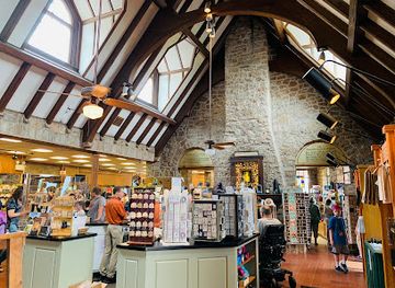 virginia/luray-caverns/shop/luray-caverns-gift-shop