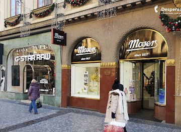 Moser Crystal