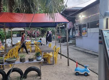 malaysia/tioman-island/shop/mama-cafe