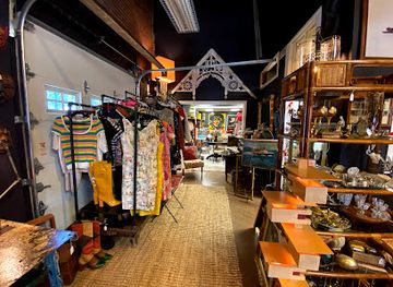 indiana/indianapolis/shop/the-corner-bazaar