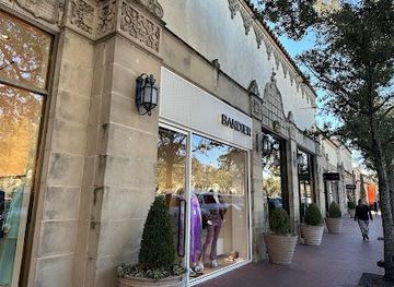texas/north-texas/shop/highland-park-village