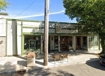 michigan/saugatuck/shop/lulu-cadieux-culver-street