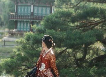 south-korea/suwon/shop/3355-hanbok-gyeongbokgung-palace-store