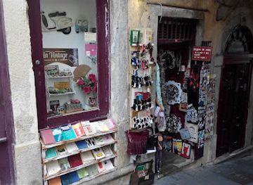 portugal/coimbra/alta-de-coimbra/shop/in-vintage