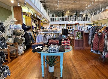 texas/enchanted-rock-state-natural-area/shop/hill-country-outfitters