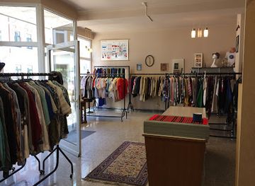 germany/leipzig/plagwitz/shop/garderobe-im-westwerk-vintage-und-second-hand