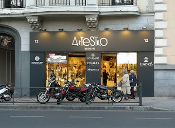 spain/madrid/retiro/shop/artestilo