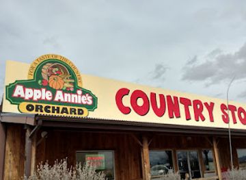 Apple Annie's Country Store