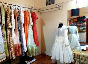 india/varanasi/shop/threads-in-needle-top-best-fashion-designer-boutique-in-varanasi