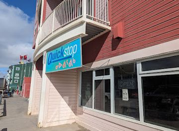 canada/iqaluit/shop/inuksugait-plaza-quickstop