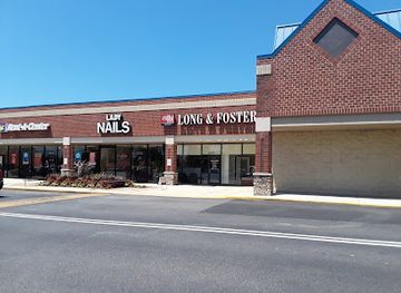 maryland/waldorf/shop/shops-at-waldorf-center