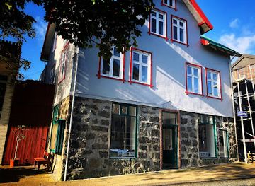 faroe-islands/nolsoy/shop/ullvoruhusio