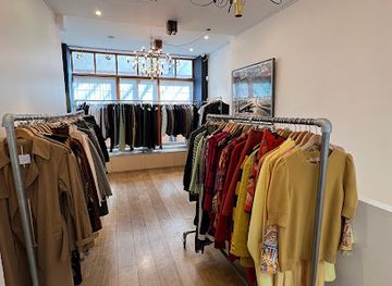 france/paris/shop/ale-paris-luxury-vintage-boutique-and-custom-tailoring