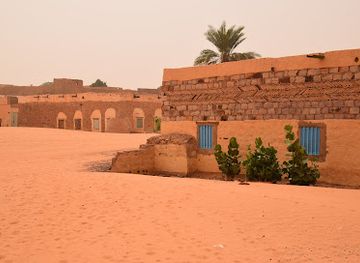 mauritania/chinguetti/shop/old-town-market