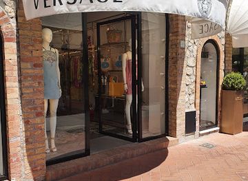 italy/capri/shop/versace