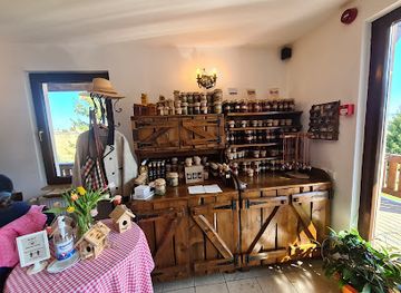 romania/apuseni-mountains/shop/camara-de-la-munte