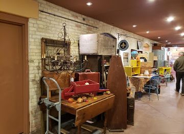 michigan/traverse-city/shop/vintage-du-jour