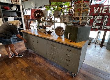 texas/abilene/shop/vintage-marketplace