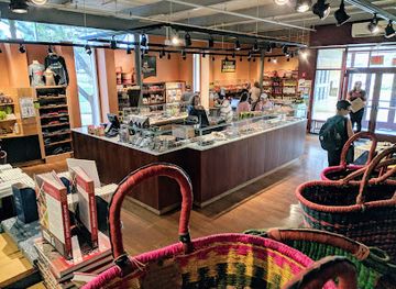 vermont/lake-champlain/shop/lake-champlain-chocolates-flagship-store