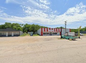 oklahoma/lake-texoma/shop/kingston-liquor