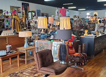 tennessee/knoxville/shop/retrospect-vintage-store