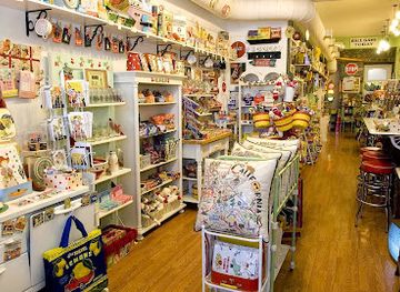 california/wine-country/shop/tiddle-e-winks-vintage-5-dime