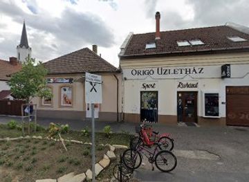 hungary/zemplen-mountains/shop/origo-uzlethaz