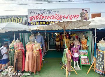 thailand/ayutthaya/wat-chaiwatthanaram/shop/ranchuenchivatchudthai