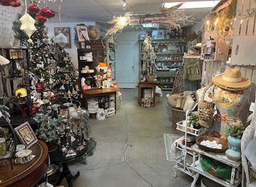 california/santa-clarita/shop/barn-charm