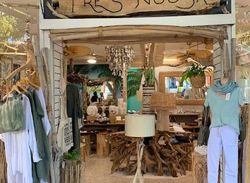 australia/sunshine-coast/shop/tres-noosa-the-shop-with-sand-on-the-floor