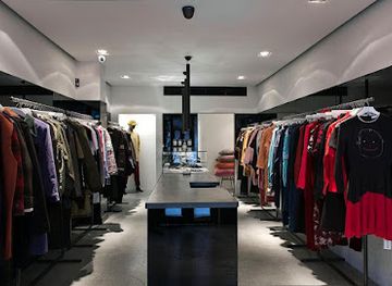 united-kingdom/london/soho/shop/machine-a