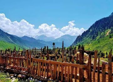 pakistan/hunza-valley/shop/hunza-vintage-huts