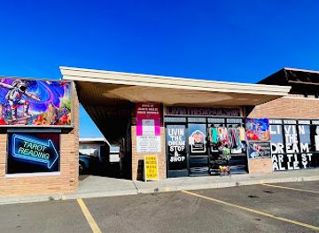 washington/kennewick/shop/livin-the-dream-stop-and-shop