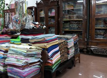 indonesia/bandung/shop/rumah-batik-komar-jl-sumbawa-22-bandung