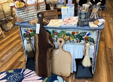 ohio/dayton/shop/pink-moon-goods