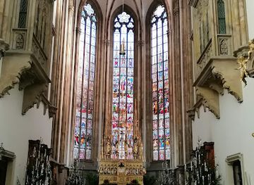 czechia/brno/shop/white-white