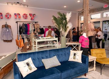 mississippi/hattiesburg/shop/the-honey-clothing-co