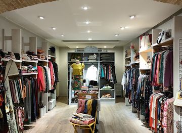 france/grenoble/shop/atcha-boutique-mode-pret-a-porter-chaussures-maroquinerie-femme-homme-grenoble