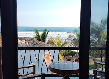 mexico/pacific-coast/shop/casa-hermoso-carino-troncones