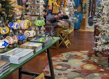 arkansas/eureka-springs/shop/razorback-gift-shops