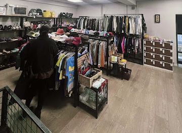 mongolia/ulaanbaatar/shop/onion-store