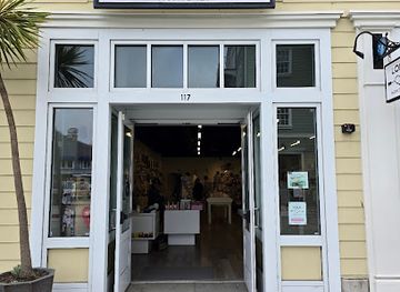 california/monterey/shop/lola-monterey