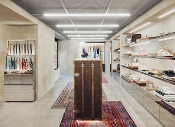 italy/cortina-d-ampezzo/shop/golden-goose-cortina