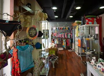 spain/seville/shop/lahierbabuena-es